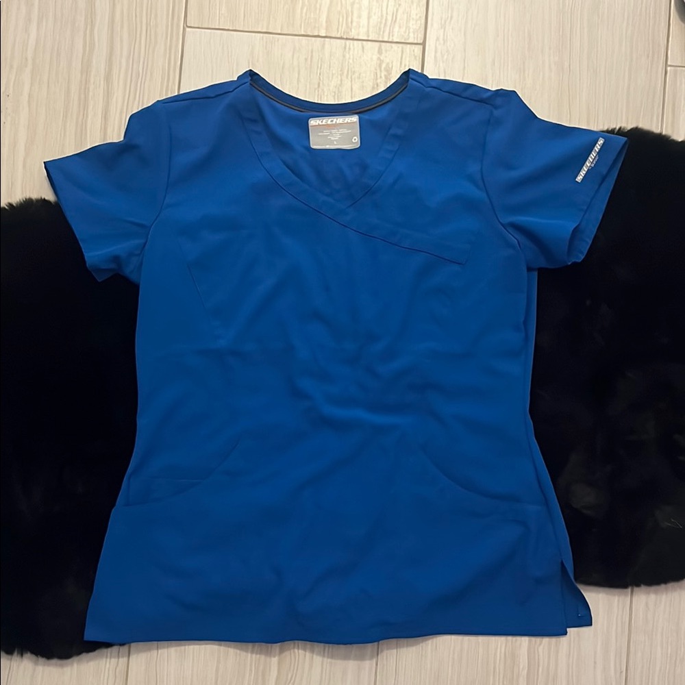 Sketchers by Barco scrub top